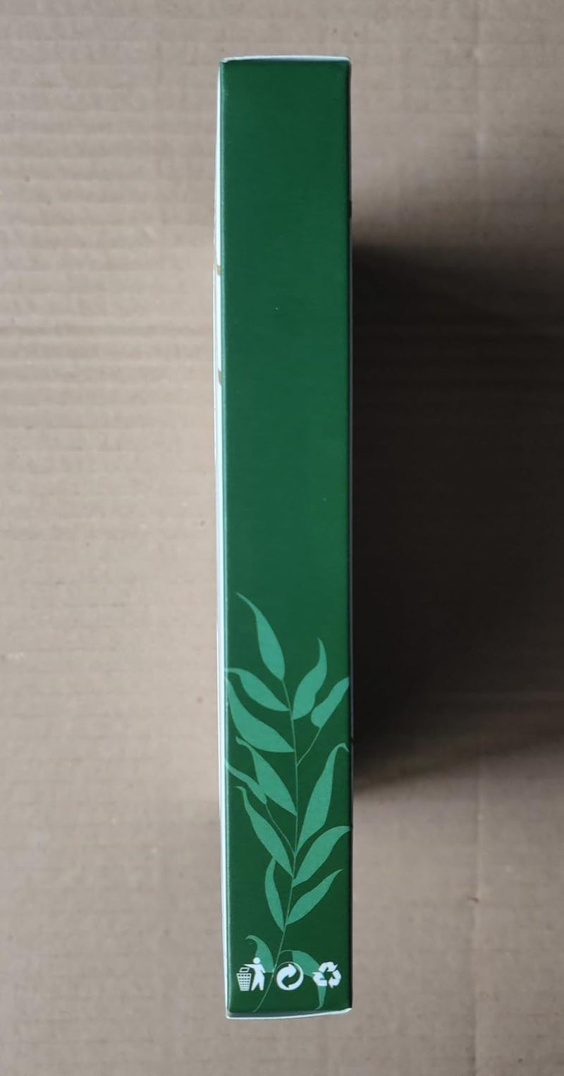 Gua Sha Jade Roller Set for Facial Rejuvenation and Skin Tightening, Includes Jade Stone Face Roller and Massager for Eye Puffiness Treatment (Green)